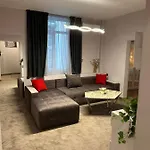Luxury Apartment With Jacuzzi